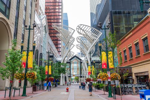 Calgary,,Ab,,Can,-,07-21-2019:,Pedestrians,Walking,Along,Stephen,Avenue